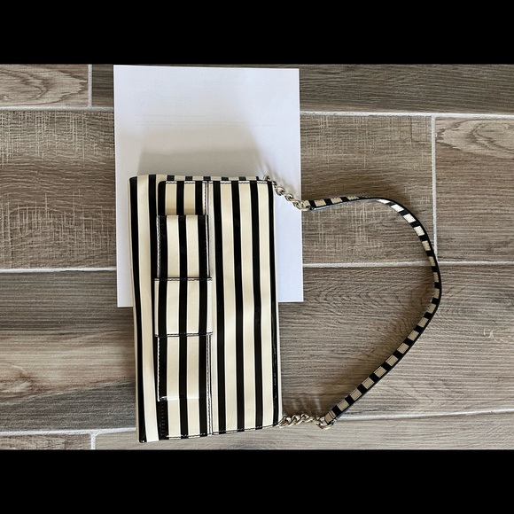 New Kate Spade Patent Bow Bag - Picture 2 of 3